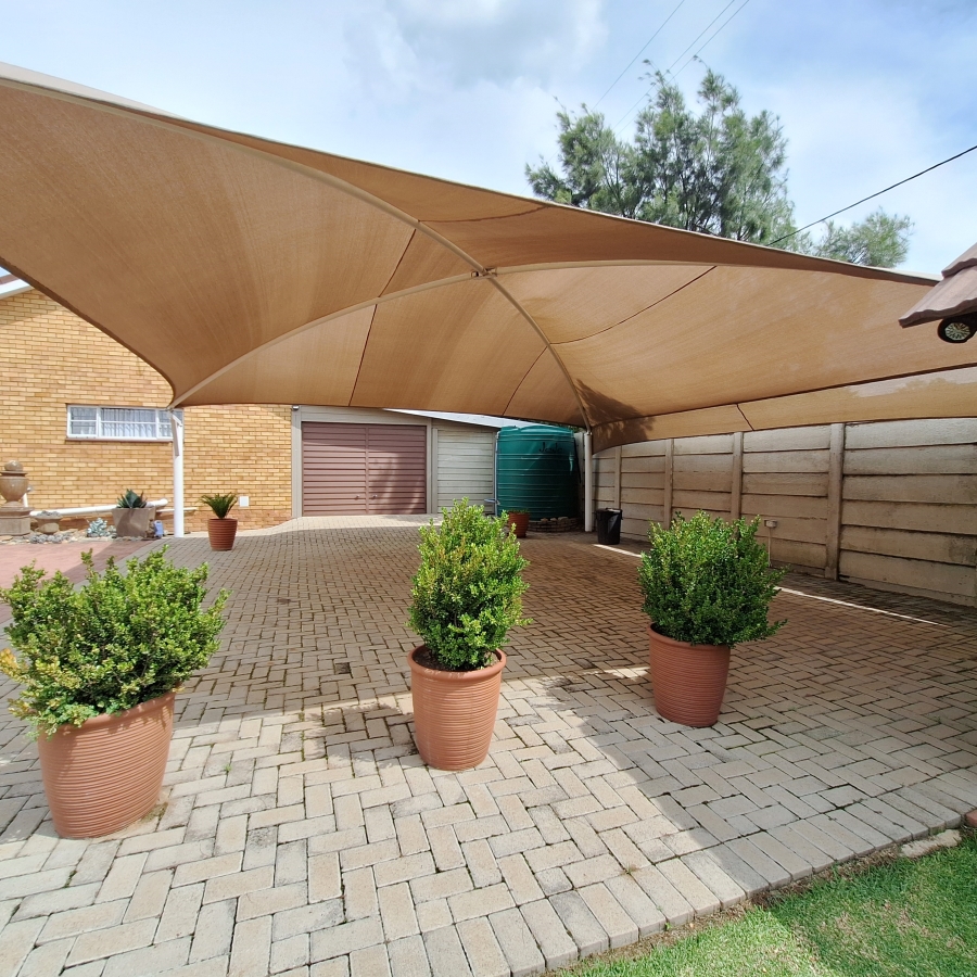 5 Bedroom Property for Sale in Villiers Free State